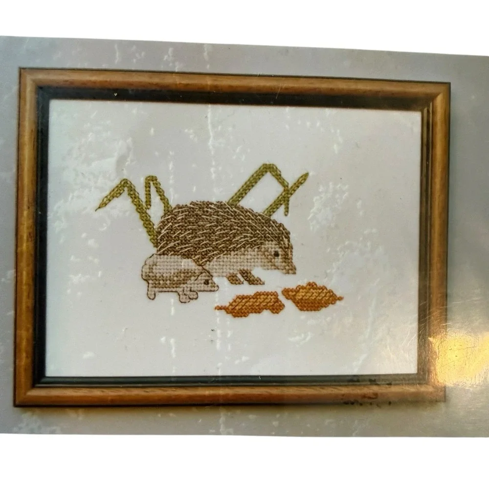 New Vintage Counted Cross Stitch Kit Hedgehog & Baby Wildlife Scotland  6
